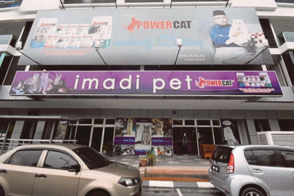 Malaysian Pet Shop Accused Of Neglecting Their Animals, Raided by Veterinary Officers - WORLD OF BUZZ 5