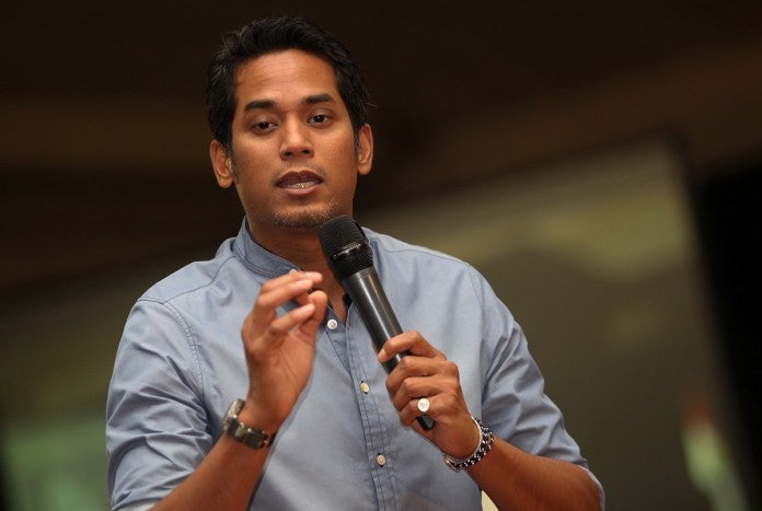 M'sian Youths Who Do Not Have Savings for Future Are "Ticking Time Bombs", KJ Says - WORLD OF BUZZ 1