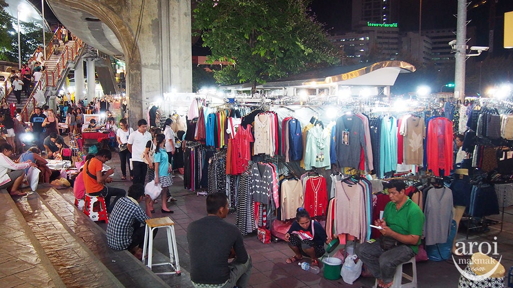 XX Awesome Night Markets in Bangkok You Must Visit for A Complete Experience - WORLD OF BUZZ 9
