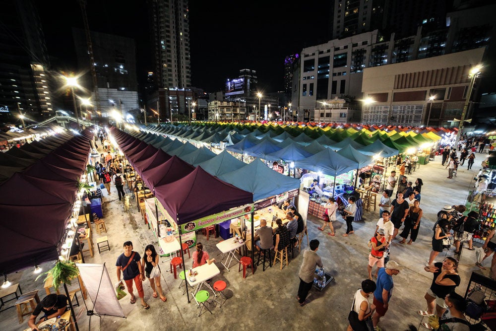 XX Awesome Night Markets in Bangkok You Must Visit for A Complete Experience - WORLD OF BUZZ 12