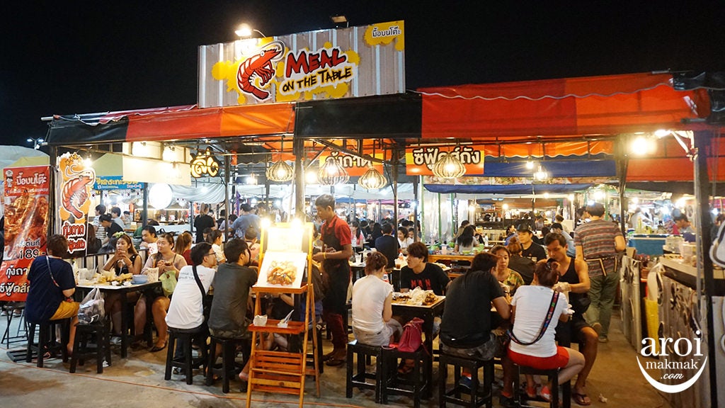 XX Awesome Night Markets in Bangkok You Must Visit for A Complete Experience - WORLD OF BUZZ 14