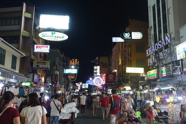 XX Awesome Night Markets in Bangkok You Must Visit for A Complete Experience - WORLD OF BUZZ 22
