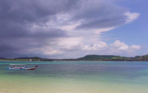 7 Amazing Beach Things You Can Do in Indonesia That Only Locals Know About - WORLD OF BUZZ 3