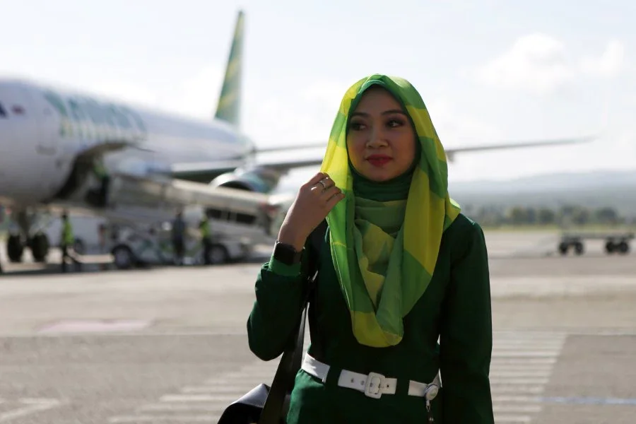 New Hijab Regulations in Aceh Causes AirAsia to Schedule - WORLD OF BUZZ