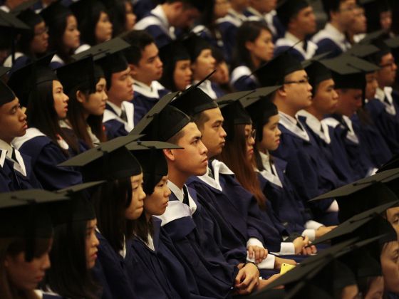 Singaporean Fresh Graduates' Starting Pay Reaches a New High at $3,360 - WORLD OF BUZZ 1