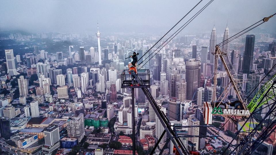 This Malaysian Photographer Just Climbed The Exchange 106 And Took Stunning Shots - WORLD OF BUZZ 5