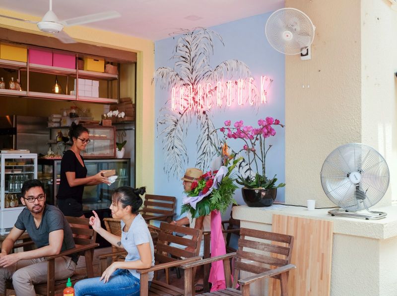 11 Lit Cafes That Will Brighten Up Your IG Feed With Their Gorgeous Neon Lights - WORLD OF BUZZ
