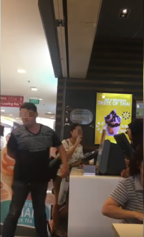 Furious Man Rages at McD Staff After They Asked Him to to Pay for RM3 Ice Cream - WORLD OF BUZZ 4