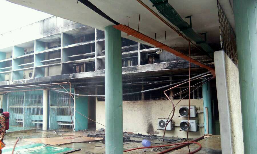 Here's The Suspected Cause of the Raging Fire at Hospital KL - WORLD OF BUZZ 1