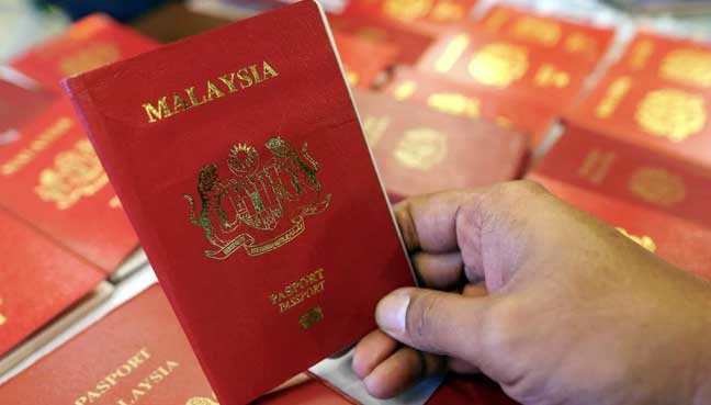 Here's What M'sians NEED to Do If They Lose Their IC, Driver's License and/or Passport - WORLD OF BUZZ 1