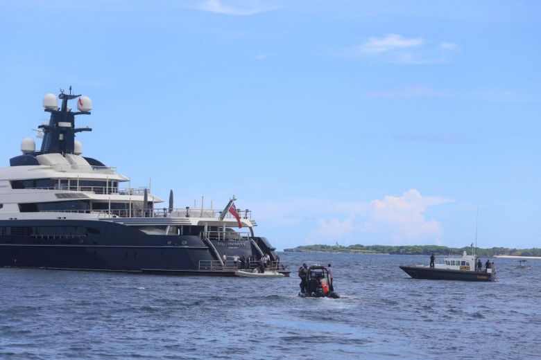 Jho's Low Alleged Luxury Yacht Confiscated by Indonesian Authorities, Here's What He Said - WORLD OF BUZZ