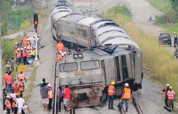 KTMB Slapped with Hefty RM60,000 Fine for Poor Condition of Coaches and Tracks - WORLD OF BUZZ 2