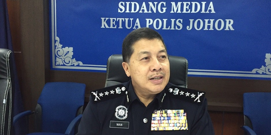 M'sia CID Chief Had Australian Bank Account with RM1 Million Frozen, Here's IGP's Response - WORLD OF BUZZ 1