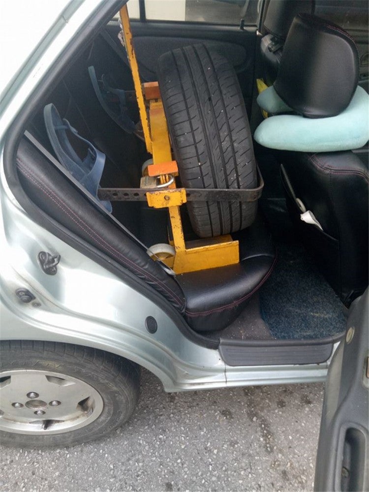 M'sian Man Removes Tyre Clamp By Himself Because He Did Not Feel Like Paying Fine - World Of Buzz 1