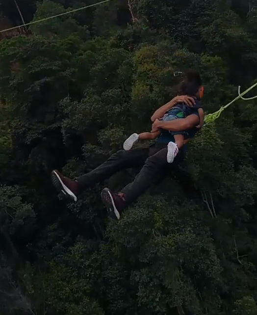 M'sian Receives Backlash For "Rope Swinging" off a 60m Bridge With His Toddler - WORLD OF BUZZ 4