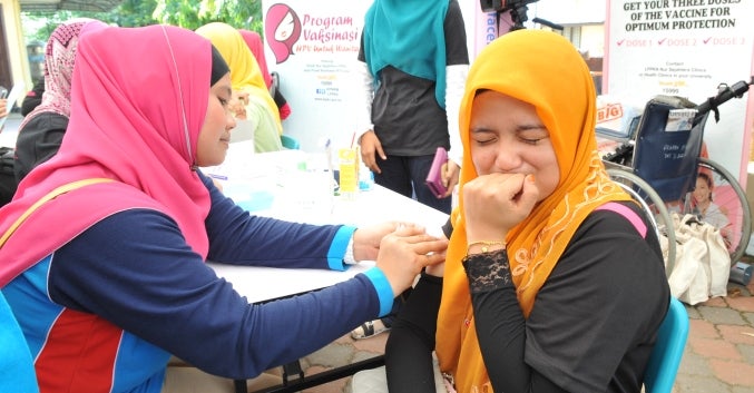 M'sian Women Born Between 1991 to 1996 Can Get Free HPV Vaccines Now - WORLD OF BUZZ