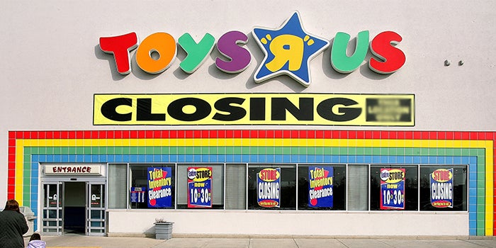 Toys 'R' Us Closing Down All Stores In Us And Uk, Selling Asia Operations Too - World Of Buzz 2