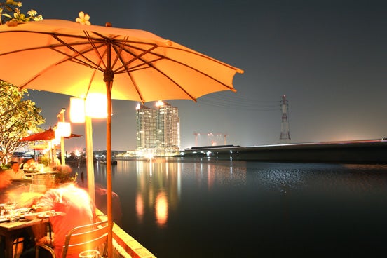 Xx Restaurants Along Chao Phraya River In Bangkok You Need To Visit For The Stunning Views - World Of Buzz 11