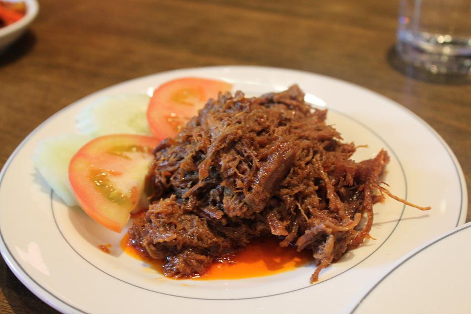6 Fine Restaurants in Klang Valley Where You Can Feast On Delicious Rendang - WORLD OF BUZZ 4