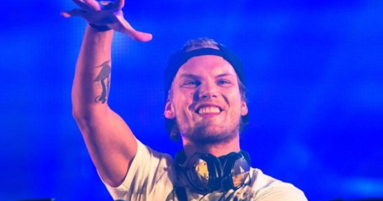 6 Reasons Avicii's Death Has Us SHATTERED - WORLD OF BUZZ 2