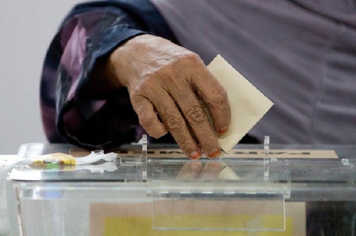 Heads Up First-time Voters! Here's What You Can Expect on Polling Day - WORLD OF BUZZ 4