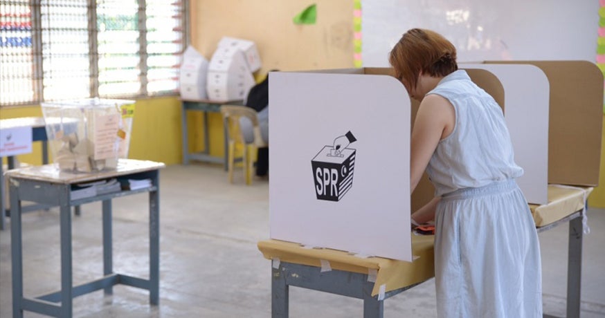 Heads Up First-time Voters! Here's What You Can Expect on Polling Day - WORLD OF BUZZ 6