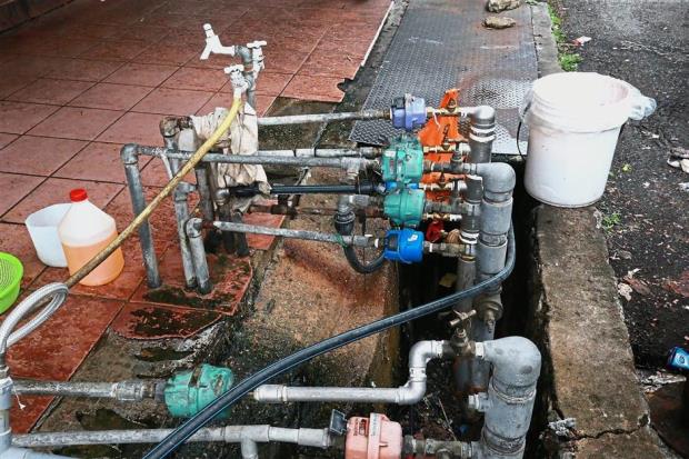 This Man S Water Bill Just Sky Rocketed From Rm10 To Rm4 000 Syabas Explains Why World Of Buzz