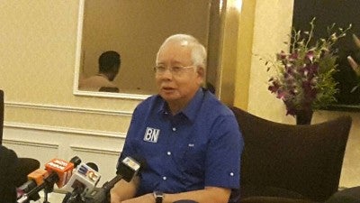 Pm Najib Says No Chinese Ministers If M'sian Chinese Don't Support Bn - World Of Buzz