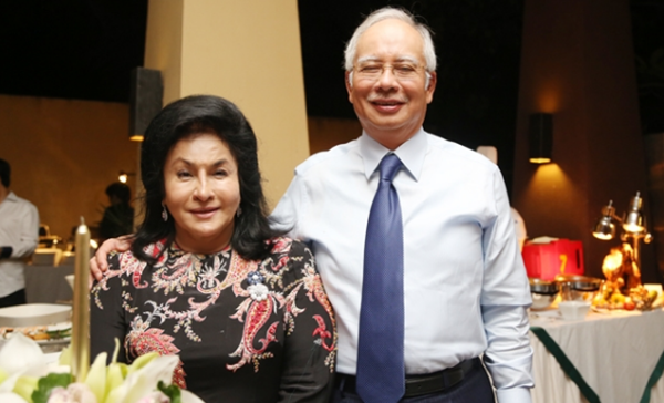 Rosmah Advises Women To Keep Their Husbands Happy For A Blissful Marriage - World Of Buzz 2
