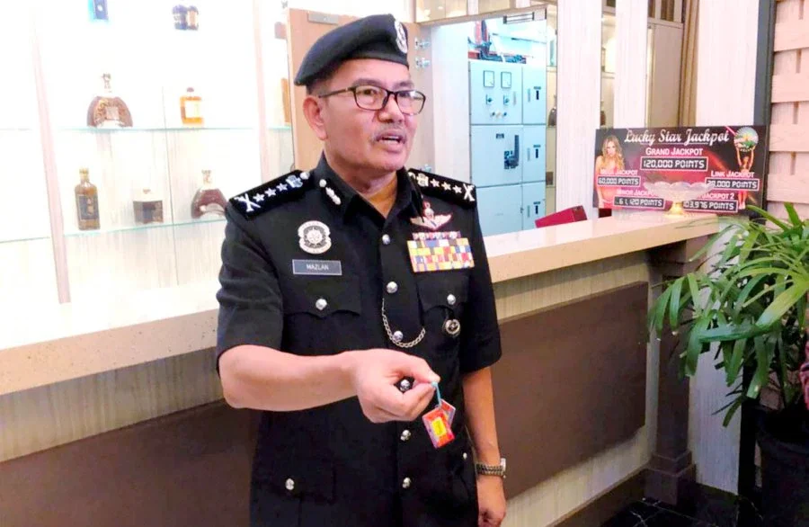 Umno Leader Cleared of Drug Charges After Second Drug Test Comes Back Negative - WORLD OF BUZZ 2