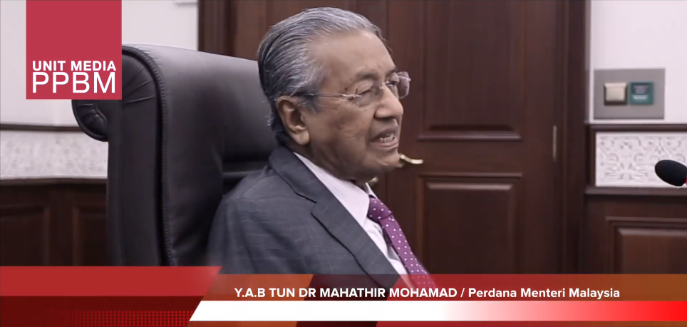 BREAKING: Tun M Steps Down As Education Minister to Honor PH Manifesto - WORLD OF BUZZ