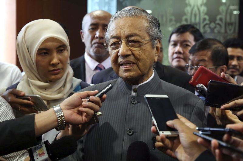 Dr. M to Reset Definition of 'Fake News' - WORLD OF BUZZ 1