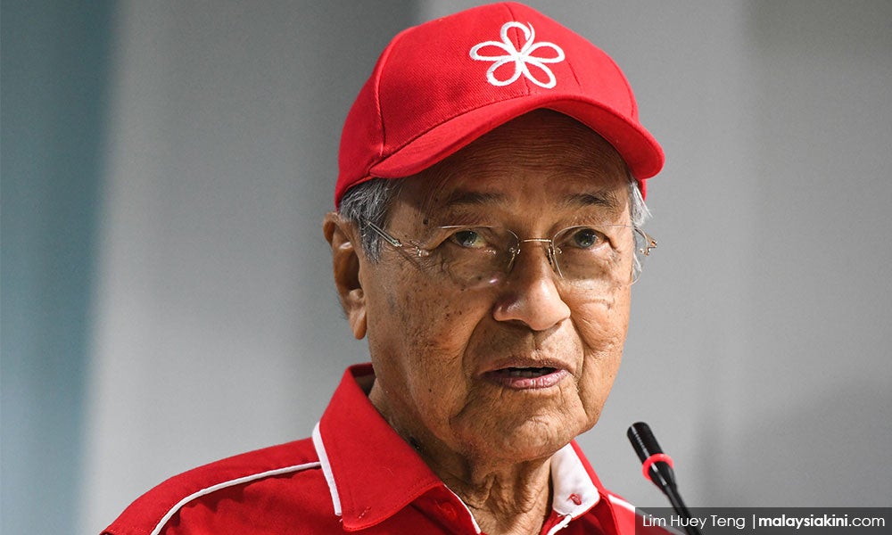 Mahathir Apologises for Choosing Najib to be PM, Says It's Biggest Mistake of His Life - WORLD OF BUZZ 3