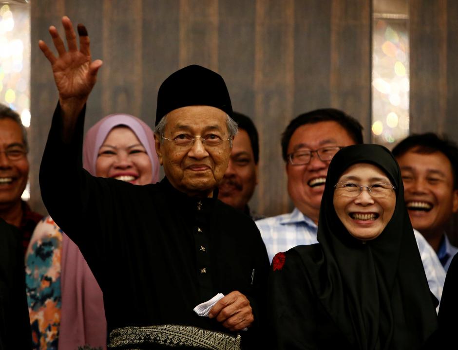 Mahathir: It's Frightening And More Challenging To Be Pm For Second Time - World Of Buzz 3