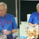 Malaysians Are Furious Over These Images Of Pm Najib Razak - World Of Buzz