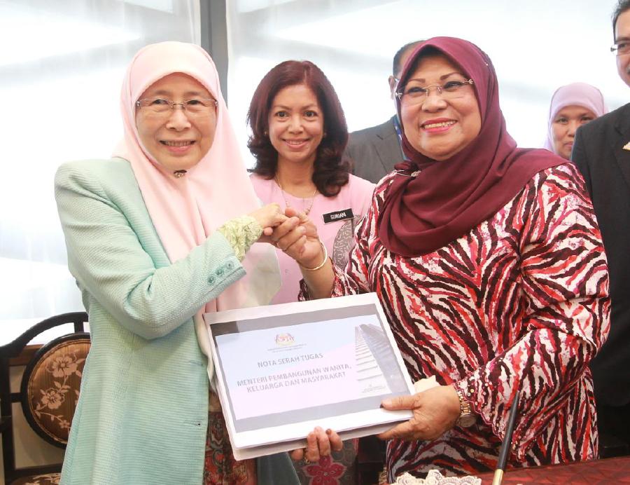 M'sian Housewives Can Soon Have Their Own EPF Account And Make Contributions! - WORLD OF BUZZ