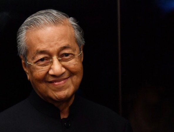 Petitions for Mahathir to Receive Nobel Peace Prize - WORLD OF BUZZ 2