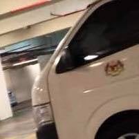 Police Raid Pavilion Residences After Report Claims Rosmah is Hiding Birkin Handbags - WORLD OF BUZZ