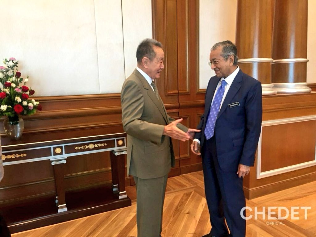 Robert Kuok Heartwarmingly Salutes PM Mahathir, Says "You Saved Malaysia" - WORLD OF BUZZ 1