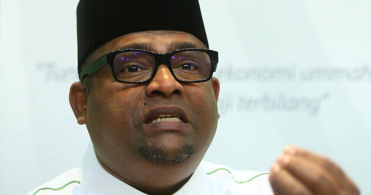 Tabung Haji Confirms Resignation Of Chairman, Arul Kanda, In New Statement - World Of Buzz 1