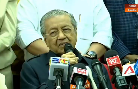 Tun Dr Mahathir Is Our New Education Minister - WORLD OF BUZZ 1