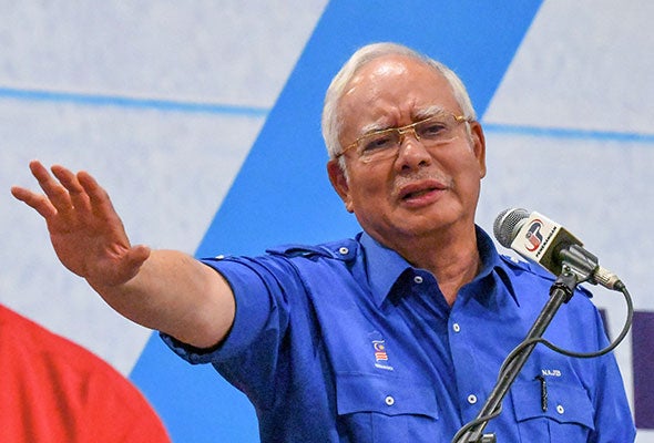 Watch How Najib Expresses His True Feelings for M'sians in Latest Heartfelt Video - WORLD OF BUZZ