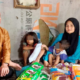 Datuk Seri Makes Generous Donation To Single Mother Of Six After Reading About Her Struggle - World Of Buzz 4
