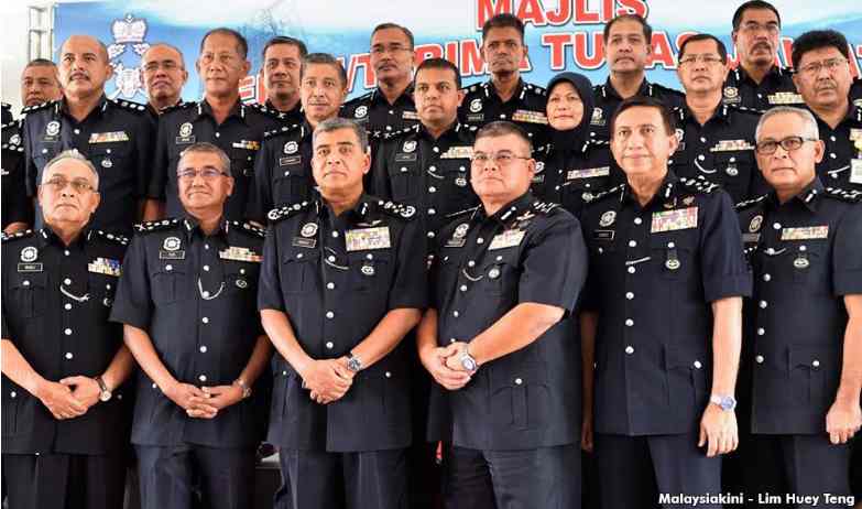Govt Set to Clean Up PDRM in July, IGP Expected to be First to Go - WORLD OF BUZZ 3
