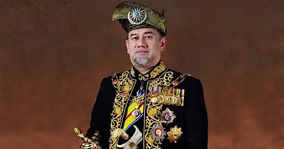 Inspired by Malaysians' Contributions to Tabung Harapan, The Agong Is Taking A 10% Pay Cut - WORLD OF BUZZ 1