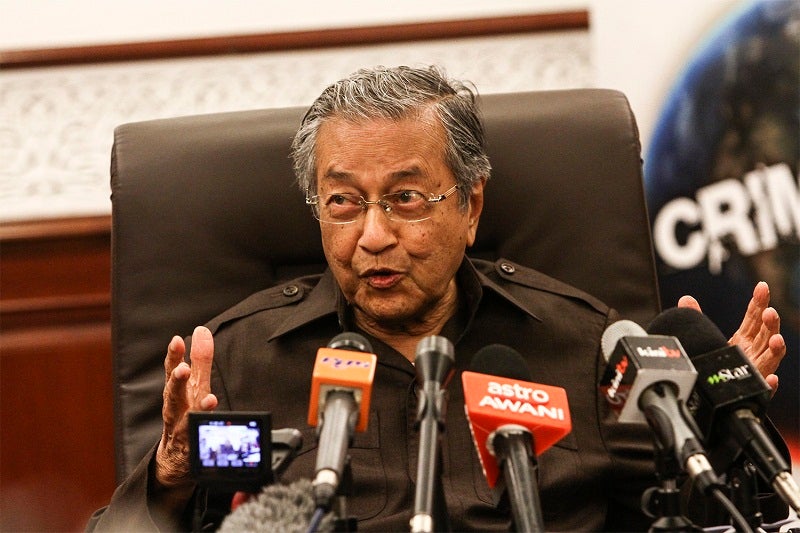 Mahathir: "I May Need More Time as PM to Set Malaysia on the Right Track" - WORLD OF BUZZ 1