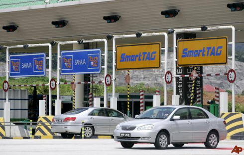 M'sian Caught Trying to Avoid Paying Toll, Discovered to Be Repeated Offender Owing RM900 - WORLD OF BUZZ