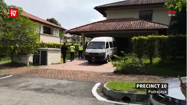 Police Just Raided Najib's Alleged 'Safe House' in Precinct 10, Putrajaya - WORLD OF BUZZ 1