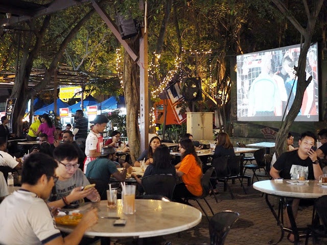 11 Best Places For Malaysians to Watch The World Cup - WORLD OF BUZZ 3