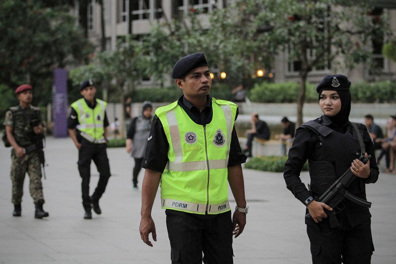 YM 20160121 05 pdrm armed forces malaysian police